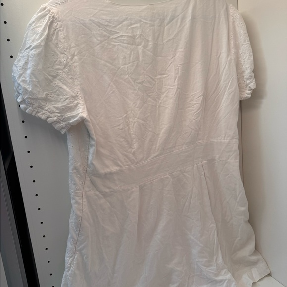 White summer dress - Picture 3 of 3